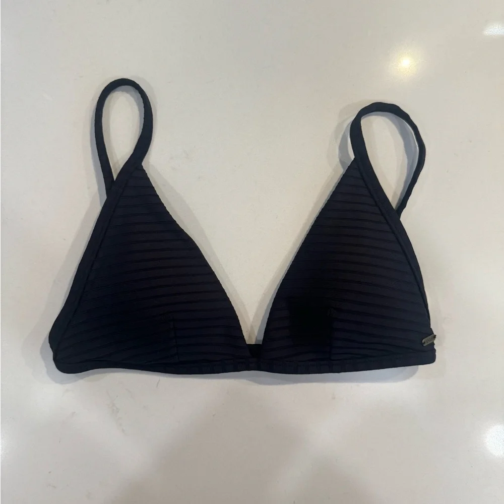 Lightly Used Rip Curl Ribbed Bathing Suit - Picture 4 of 6